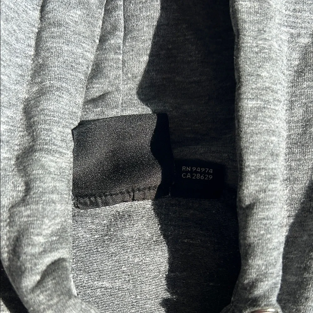 Stussy Gray Hoodie with Vibrant Graphic - Picture 6 of 8